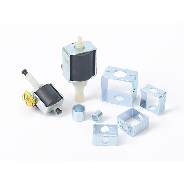 Magnetic choke ring for water pump motor