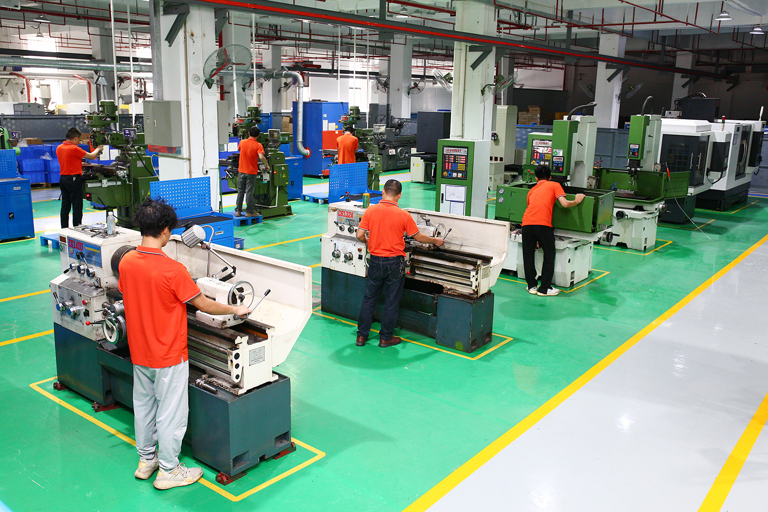 Second floor: mold workshop Second floor: mold workshop