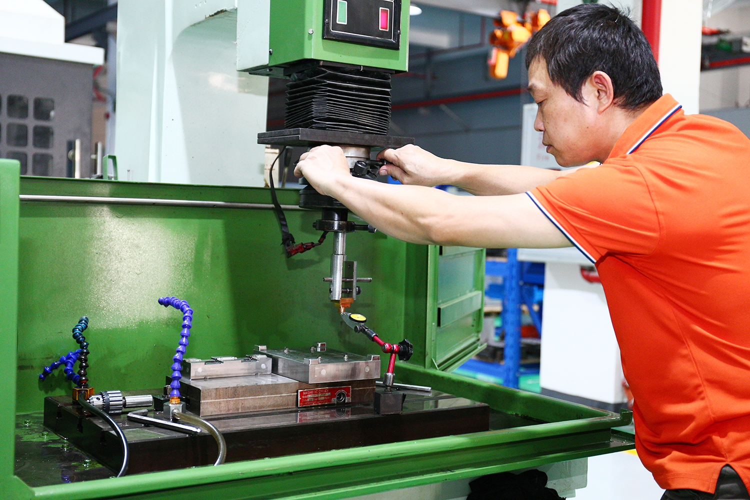 Second floor: mold workshop Second floor: mold workshop