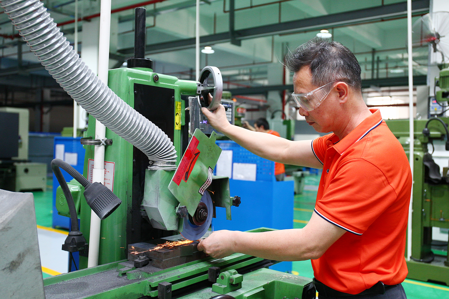 Second floor: mold workshop Second floor: mold workshop